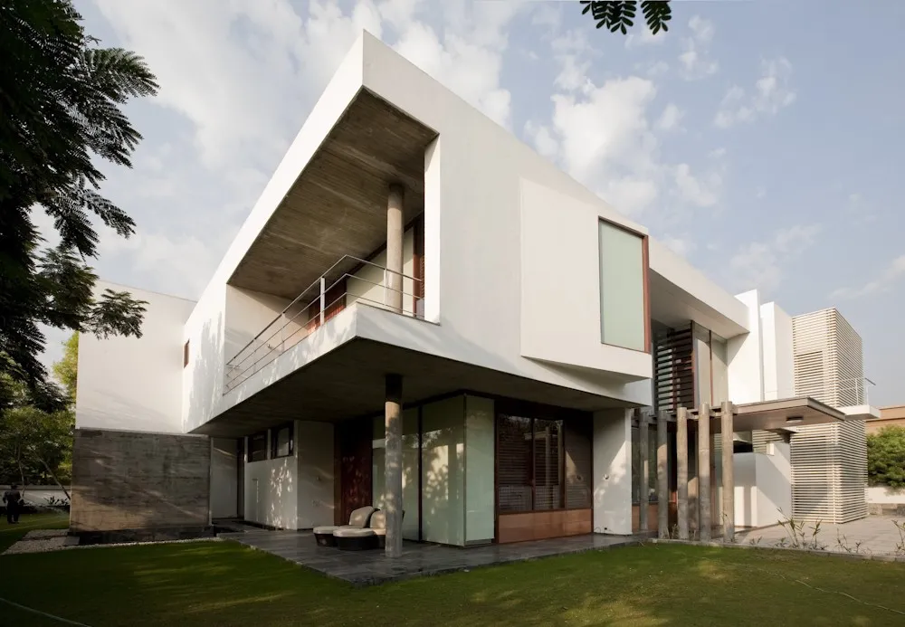 Pune House by Radhikesh Saiyani in Mumbai, India Pune House by Radhikesh Saiyani in Mumbai, India