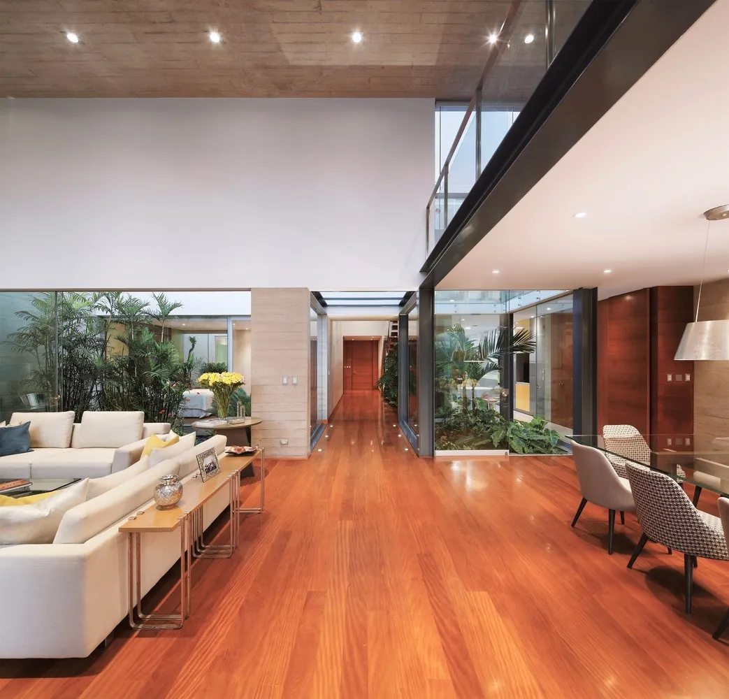 M+L住宅,由Domenack Arquitectos设计,位于秘鲁米拉弗洛雷斯 M+L住宅,由Domenack Arquitectos设计,位于秘鲁米拉弗洛雷斯