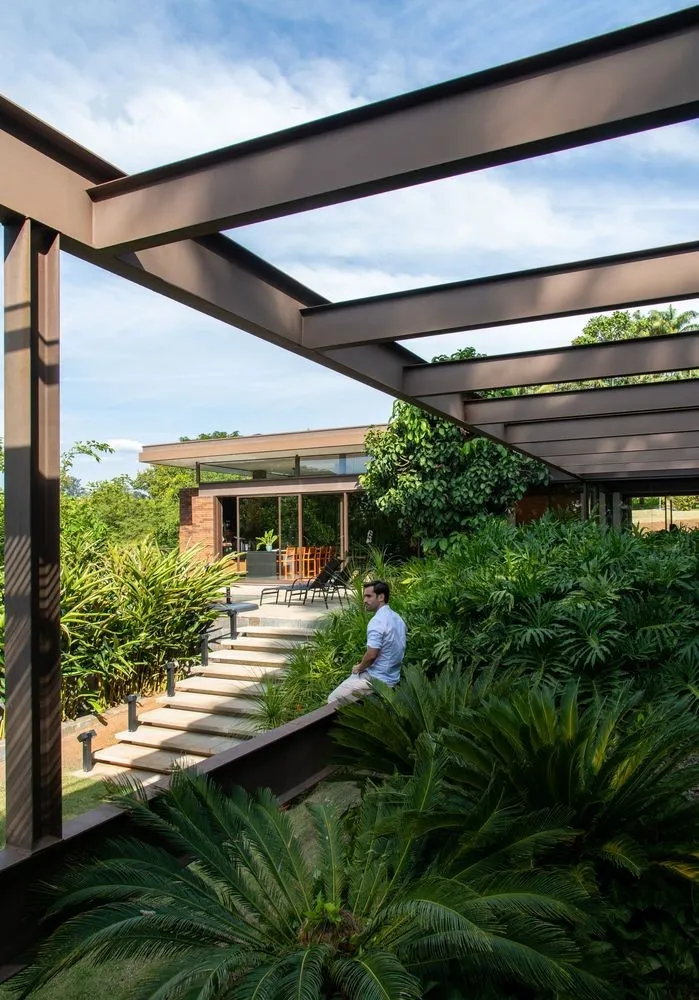 Rural House by Sala 03 Arquitetura: Modern Living Immersed in Nature