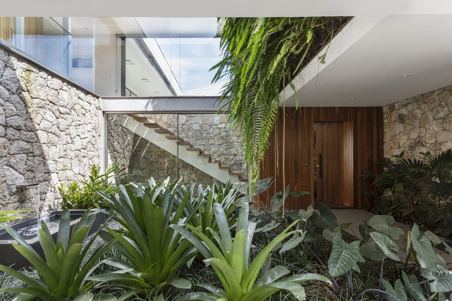 巴西布拉干萨-保利斯塔塞费林建筑事务所的HAC住宅