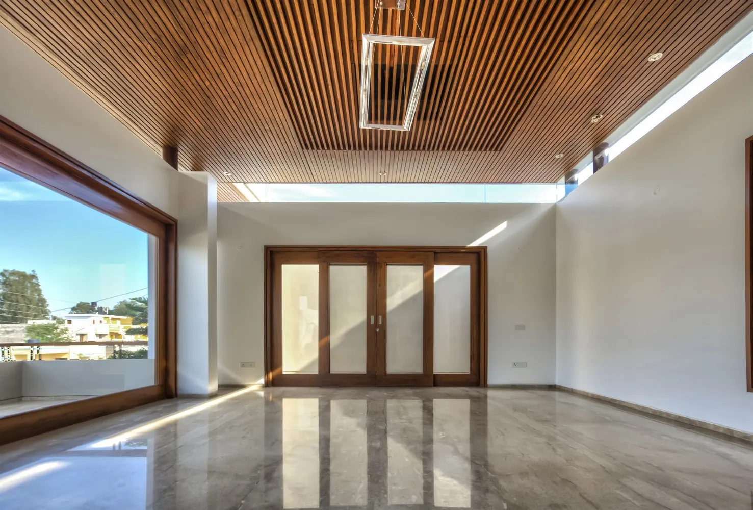 House with Double Internal Courtyard by Charged Voids in Chandigarh, India
