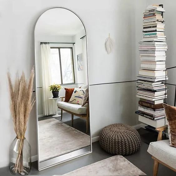 卧室中自然风格的装饰储物解决方案