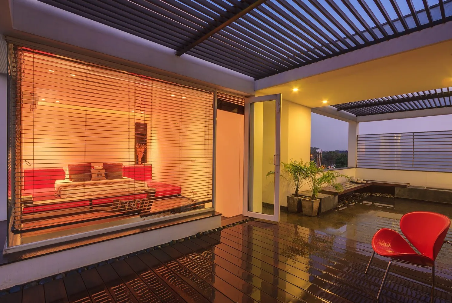 House with canopy by DADA & Partners in New Delhi, India