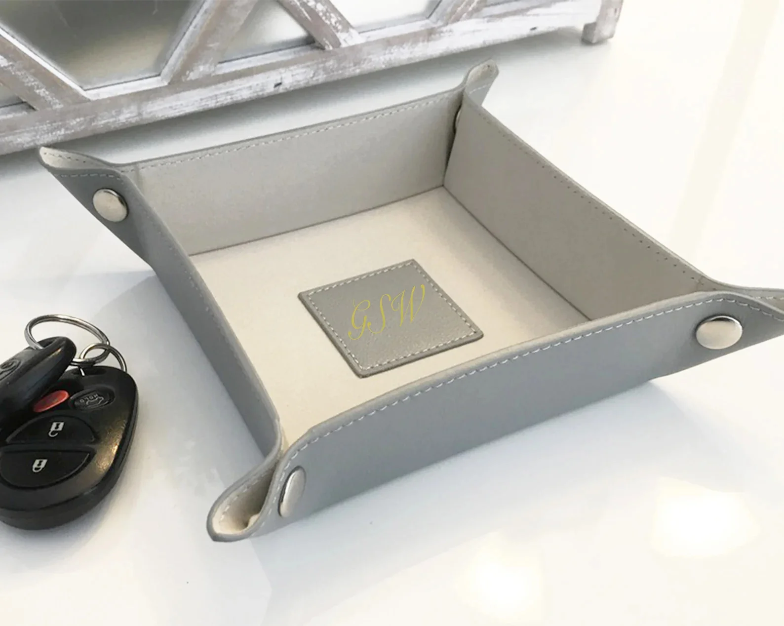 12. Трэй для мужчины