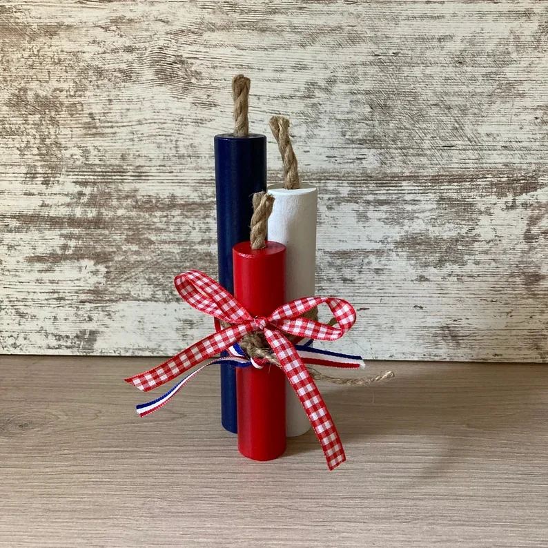 19. 木制烟花装饰