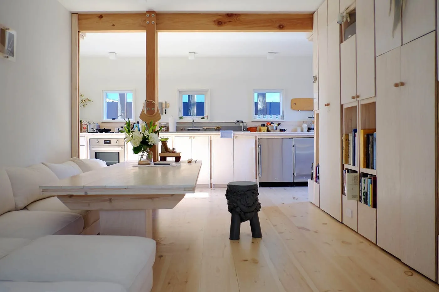 Robbe-Haus von Sami Mink in Cowtown, Kalifornien Robbe-Haus von Sami Mink in Cowtown, Kalifornien