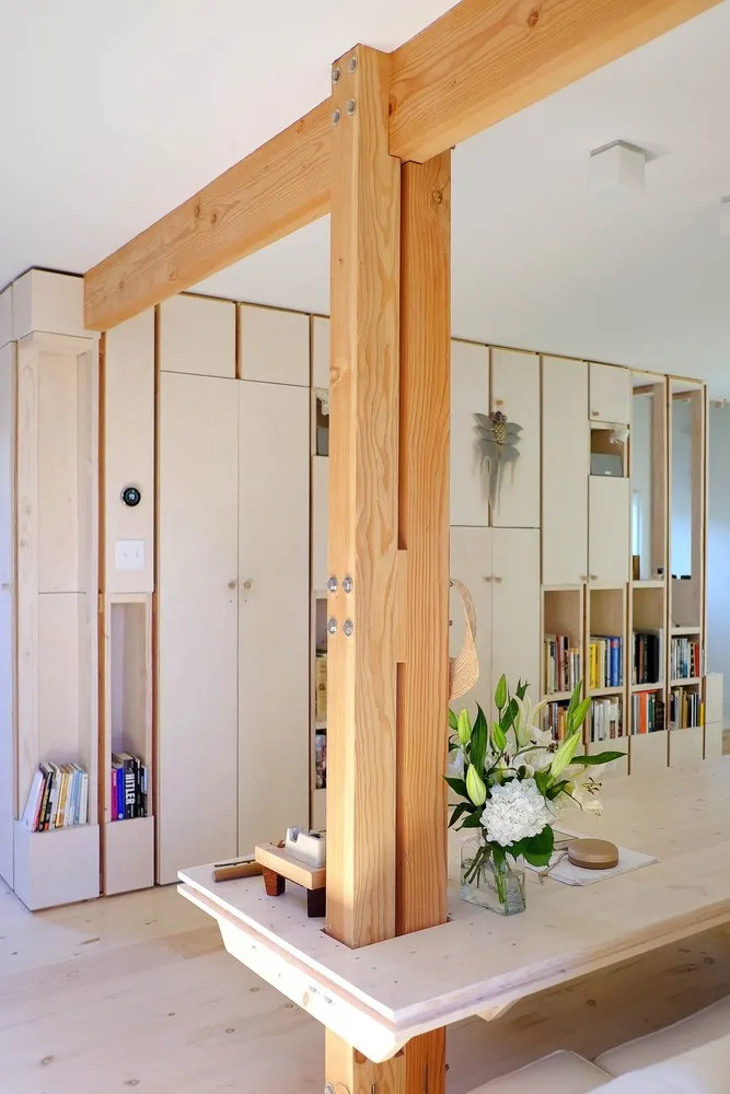 Robbe-Haus von Sami Mink in Cowtown, Kalifornien Robbe-Haus von Sami Mink in Cowtown, Kalifornien