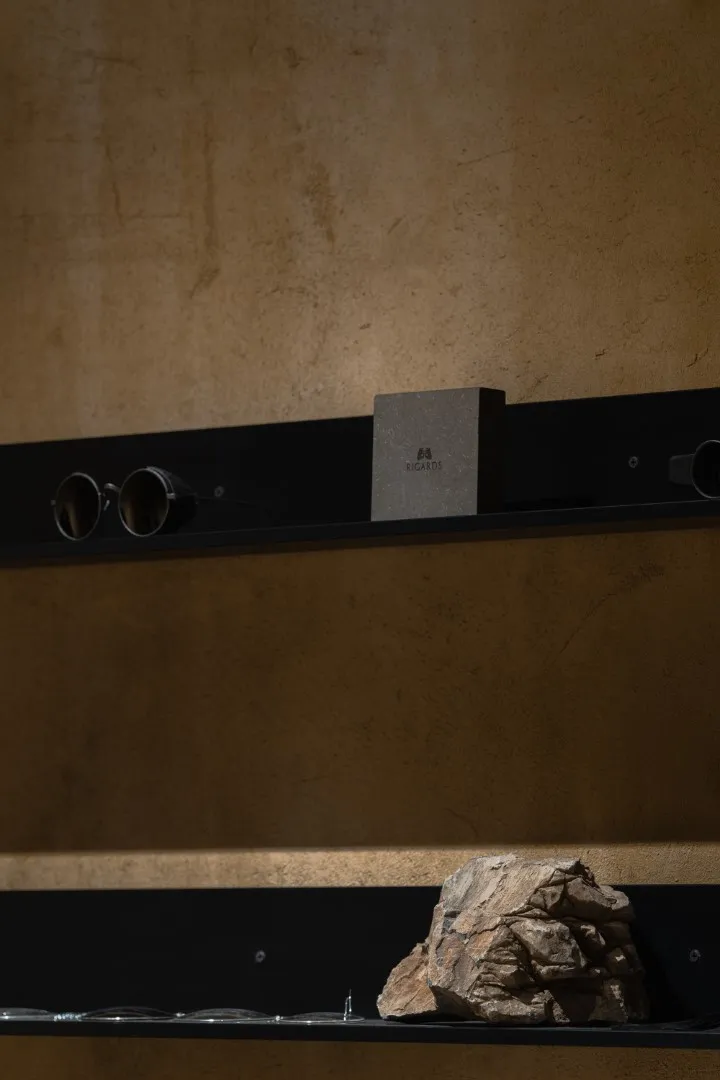 hug x UMA WANG - Nuevo concepto de tienda de joyería de ATMOSPHERE Architects