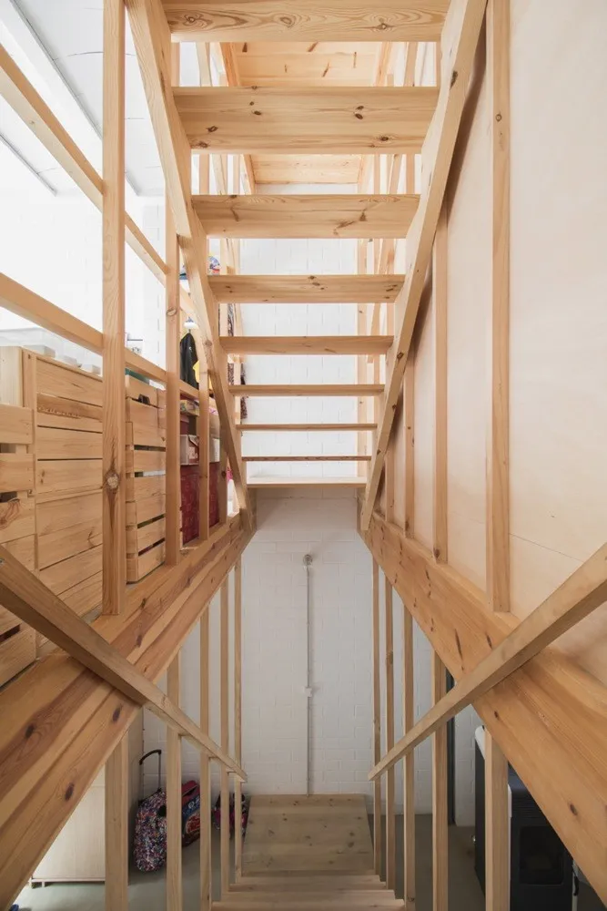 H Arquitectes设计的1105号住宅,位于西班牙塞雷达诺拉-德瓦莱斯 H Arquitectes设计的1105号住宅,位于西班牙塞雷达诺拉-德瓦莱斯