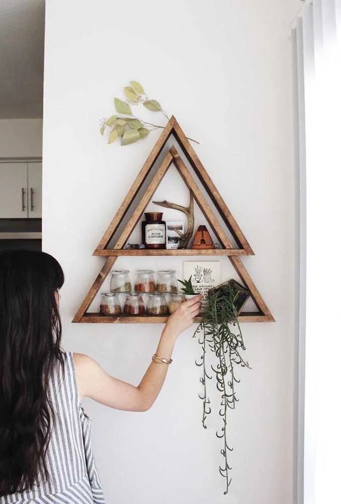 Types of Shelf Compositions and How to Use Them