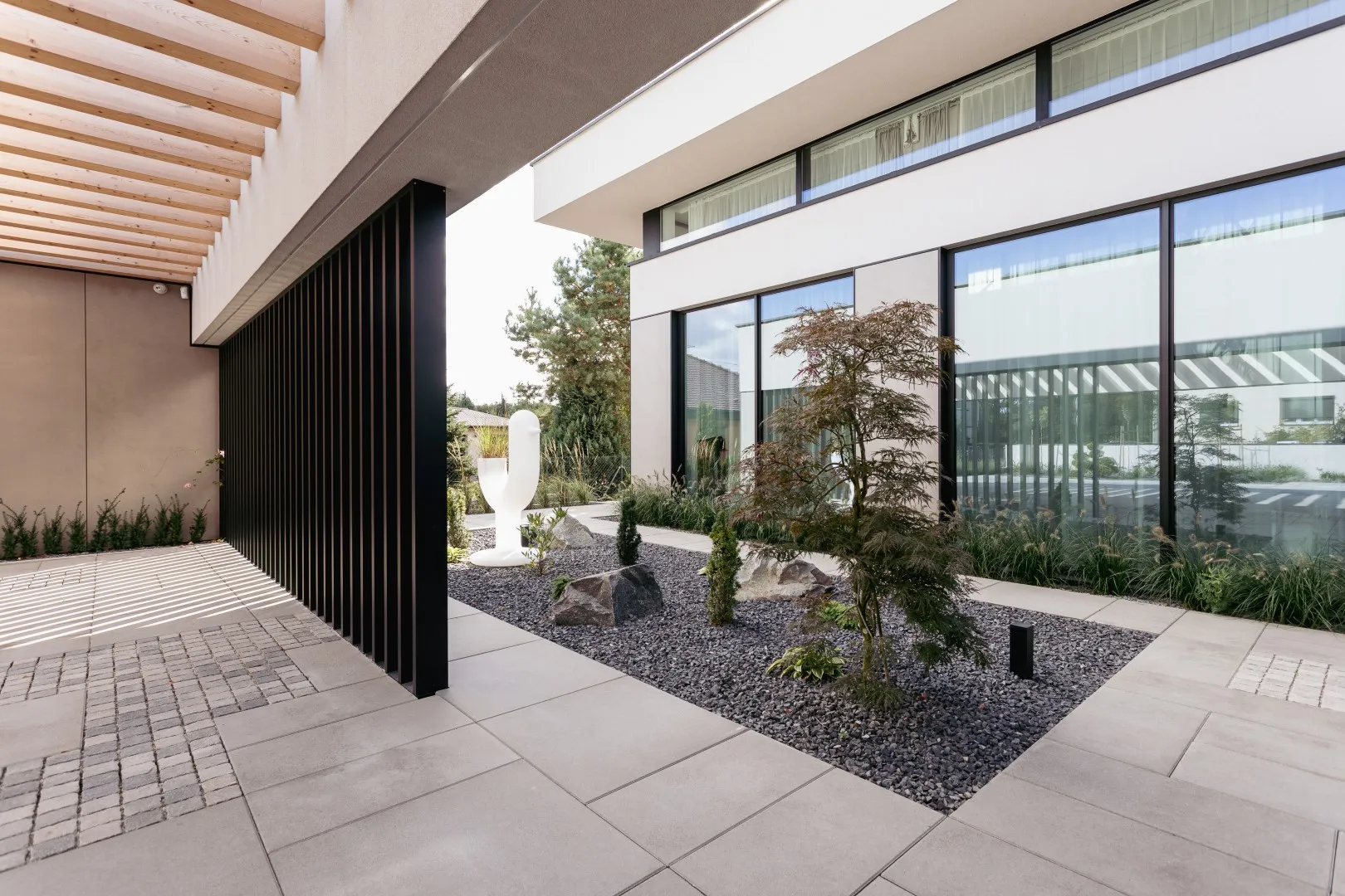 Single-Family House with Pool by EASST Architects in Poznan, Poland Single-Family House with Pool by EASST Architects in Poznan, Poland