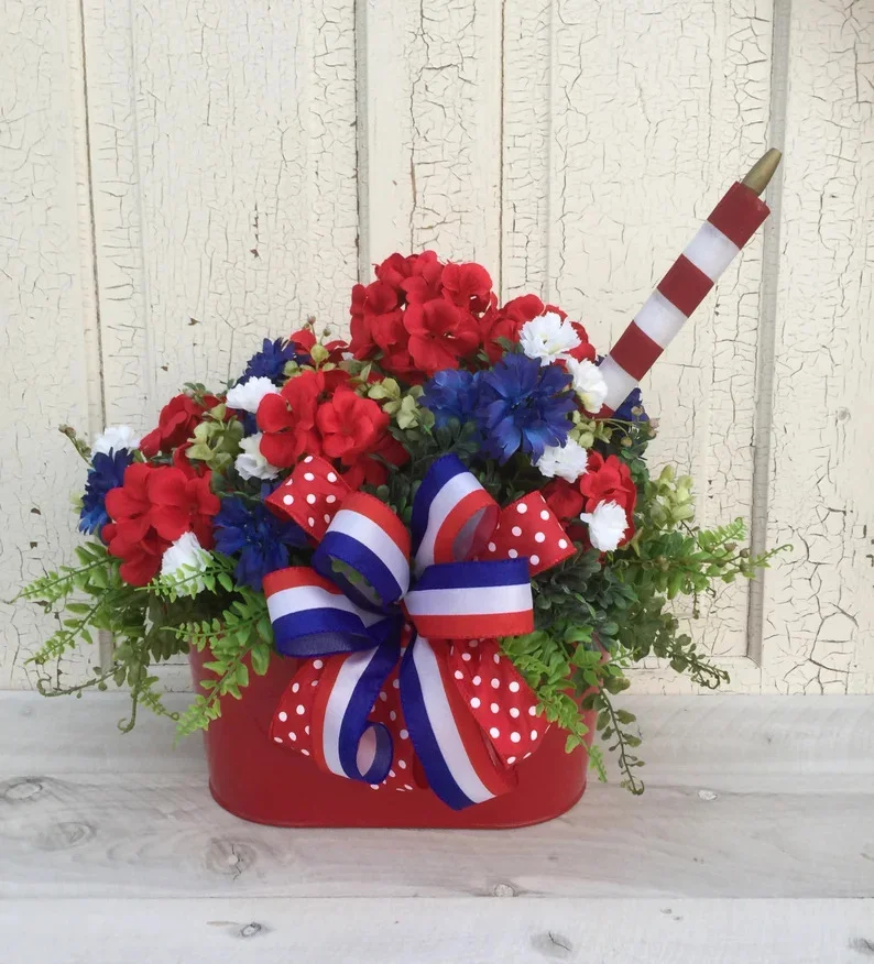 13. 爱国餐桌及装饰