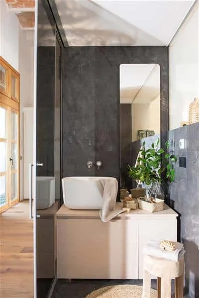 Ідеї маленьких ванних кімнат, які вдихновлять вас на наступний ремонт