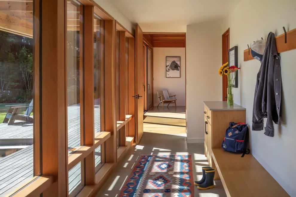 2. Staircase Landing