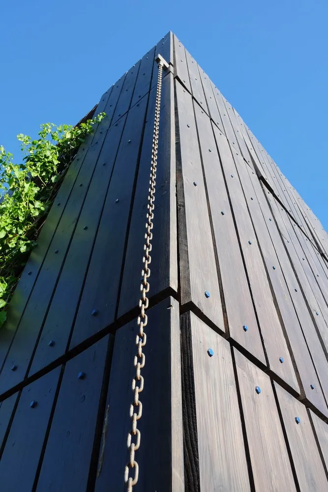 Robbe-Haus von Sami Mink in Cowtown, Kalifornien Robbe-Haus von Sami Mink in Cowtown, Kalifornien