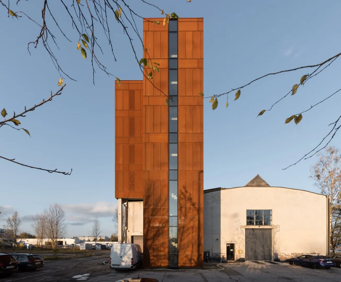 波兹南办公楼扩建项目由EASST Architects设计