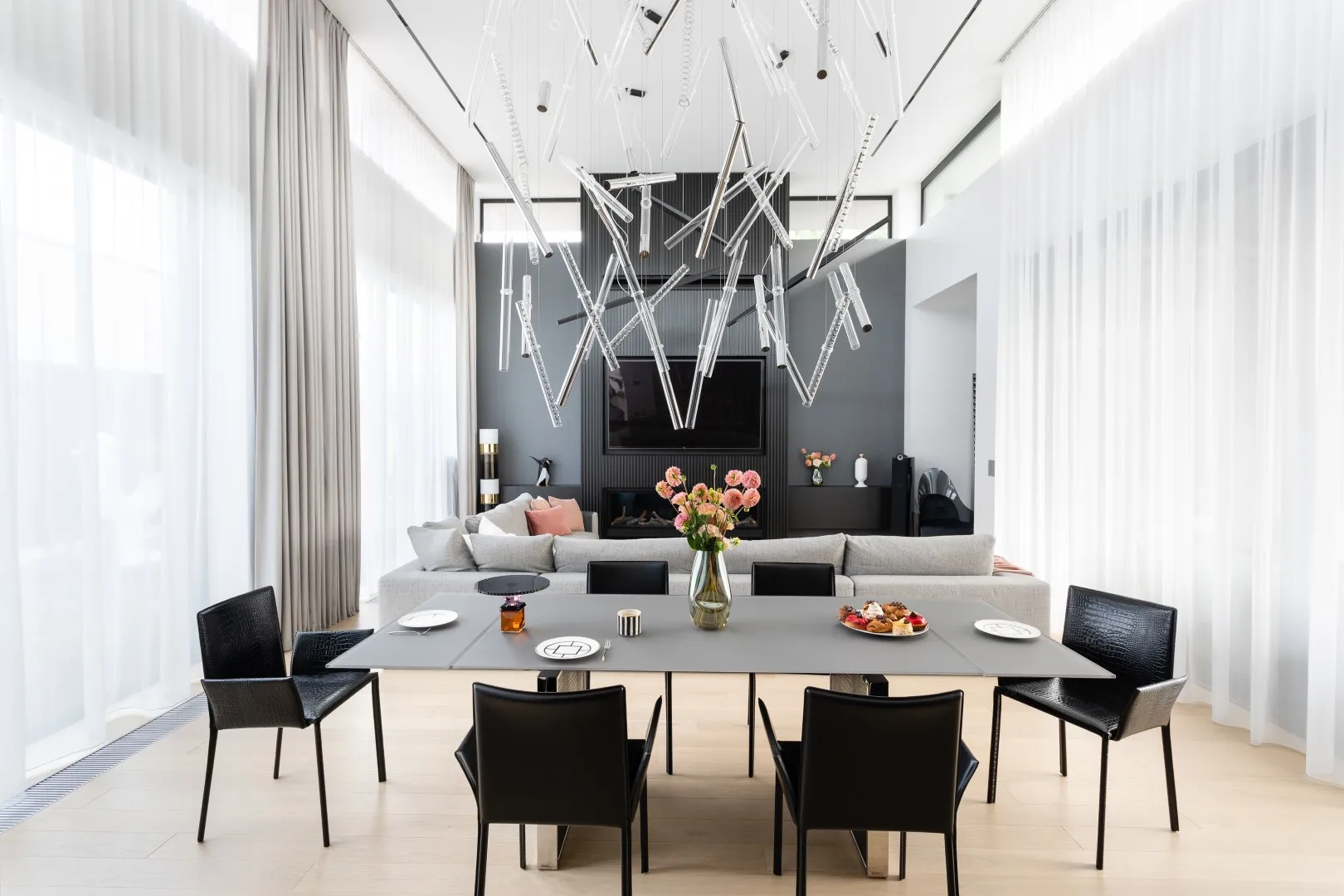 Single-Family House with Pool by EASST Architects in Poznan, Poland Single-Family House with Pool by EASST Architects in Poznan, Poland