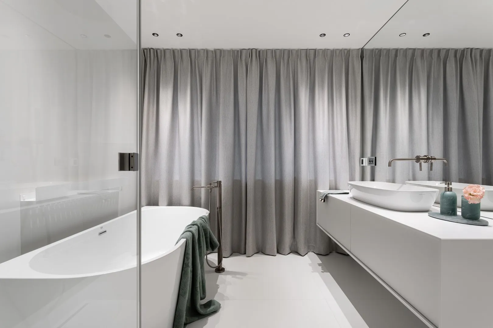 Single-Family House with Pool by EASST Architects in Poznan, Poland Single-Family House with Pool by EASST Architects in Poznan, Poland