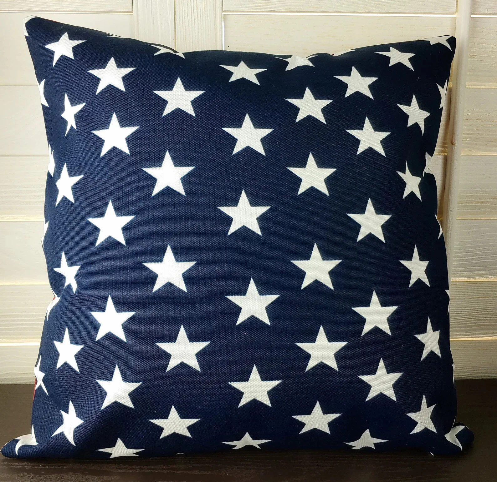 3. Almohada decorativa patriótica