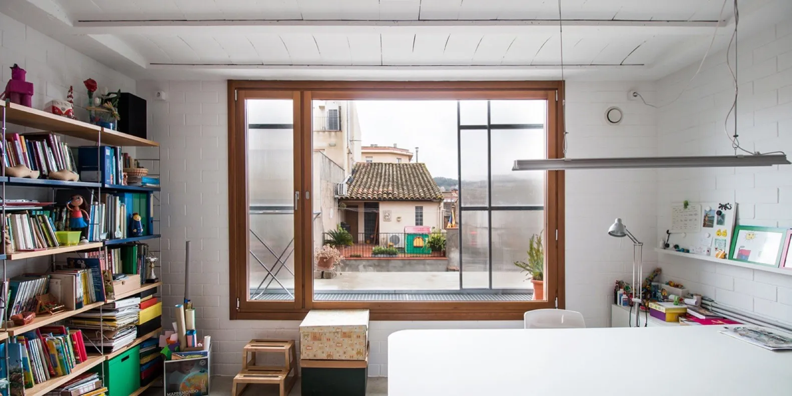 H Arquitectes设计的1105号住宅,位于西班牙塞雷达诺拉-德瓦莱斯 H Arquitectes设计的1105号住宅,位于西班牙塞雷达诺拉-德瓦莱斯