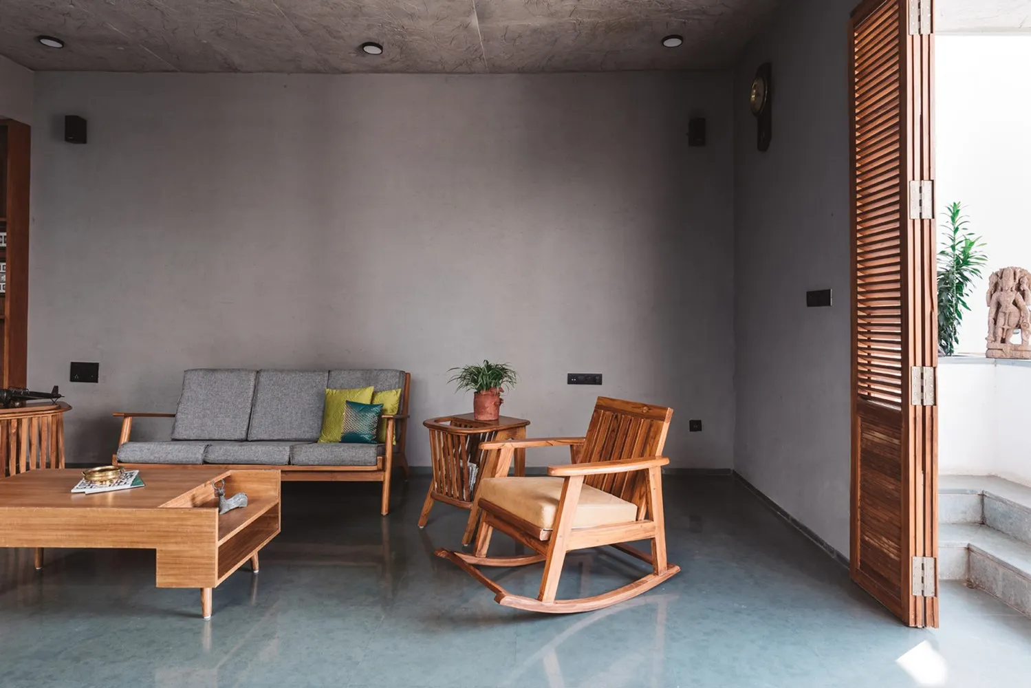 Дом Джангала от Neogenesis+Studi0261 в Сурате, Индия Дом Джангала от Neogenesis+Studi0261 в Сурате, Индия