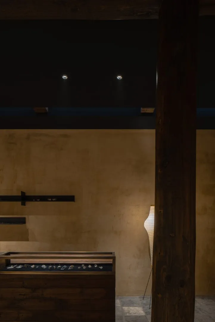 hug x UMA WANG - Nuevo concepto de tienda de joyería de ATMOSPHERE Architects