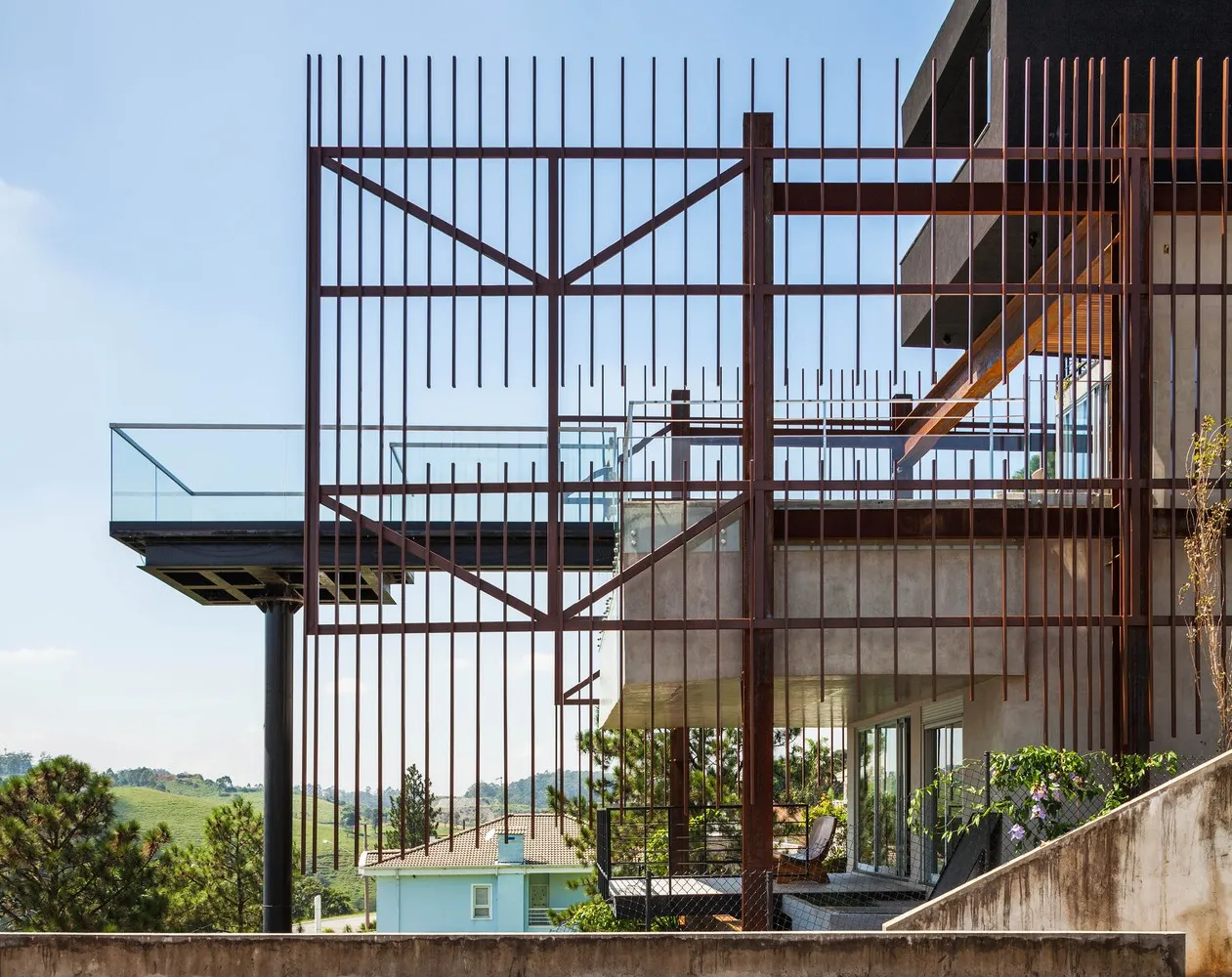 Casa Mirante de FGMF en Aldeia da Serra, Brasil Casa Mirante de FGMF en Aldeia da Serra, Brasil