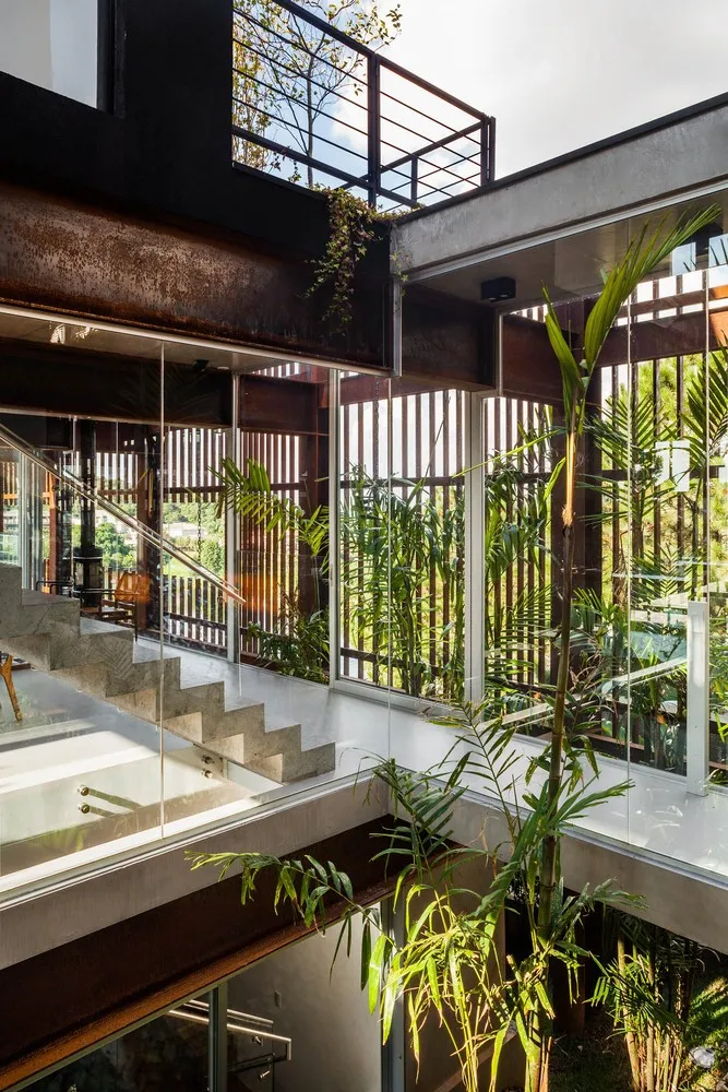 Casa Mirante de FGMF en Aldeia da Serra, Brasil Casa Mirante de FGMF en Aldeia da Serra, Brasil