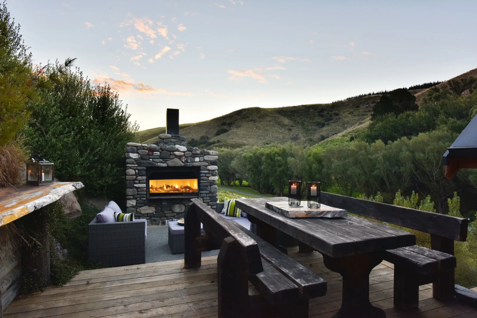 17. Split Level Hill Build