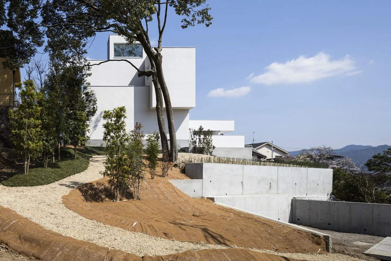 山丘上的住宅 | FORM建筑事务所与日本建筑师小池纪彦 山丘上的住宅 | FORM建筑事务所与日本建筑师小池纪彦