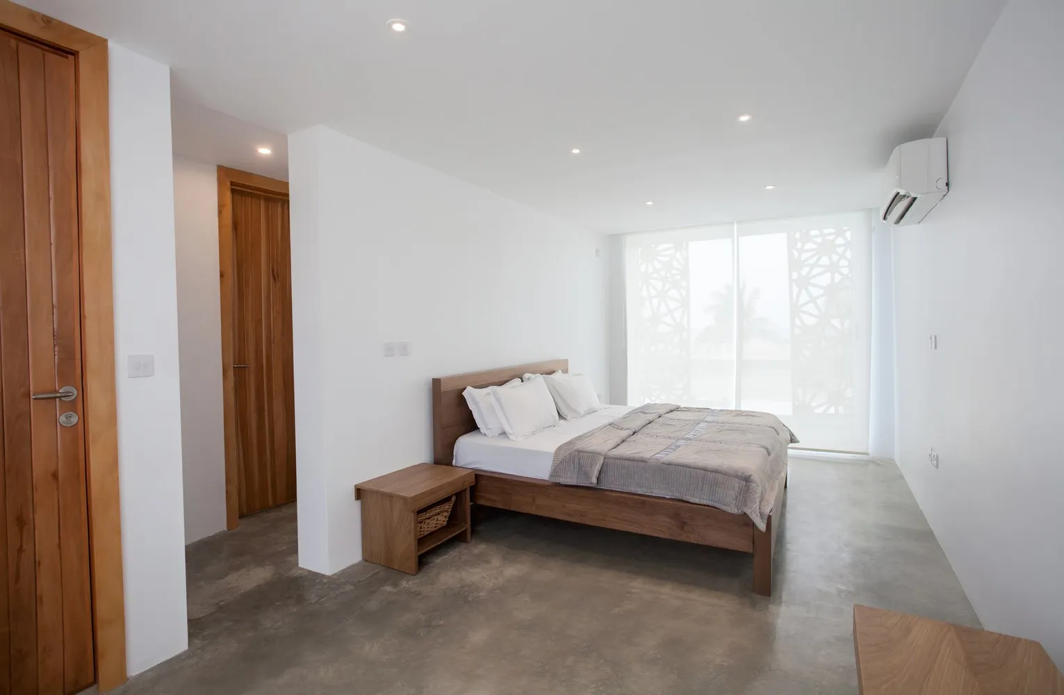 Просторий пляжний будинок Sencillo від cmDesign Atelier у Лагосі, Нігерія Просторий пляжний будинок Sencillo від cmDesign Atelier у Лагосі, Нігерія