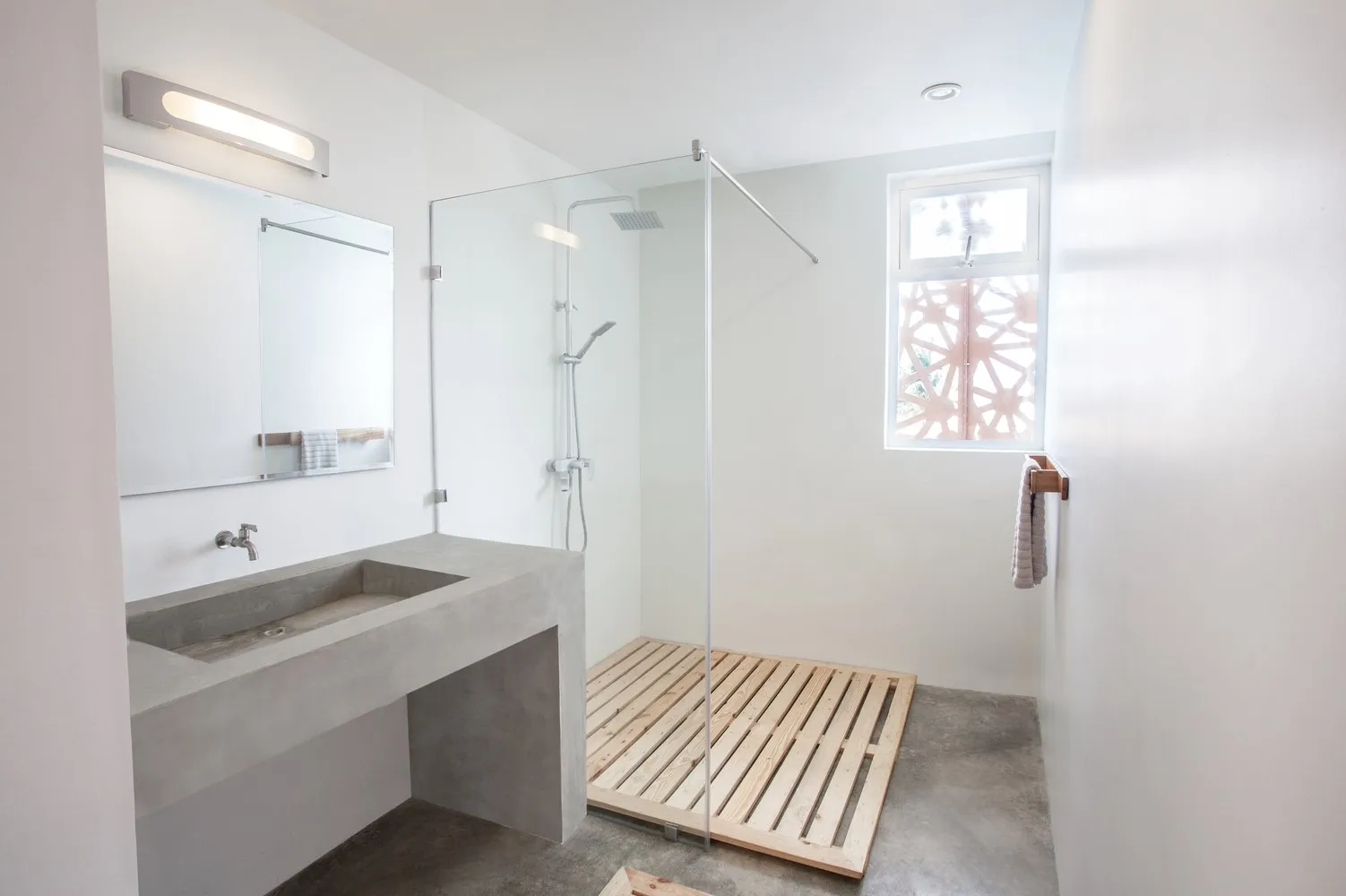 Просторий пляжний будинок Sencillo від cmDesign Atelier у Лагосі, Нігерія Просторий пляжний будинок Sencillo від cmDesign Atelier у Лагосі, Нігерія