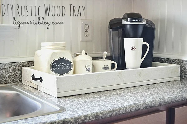 3. Bandeja rústica de madera DIY