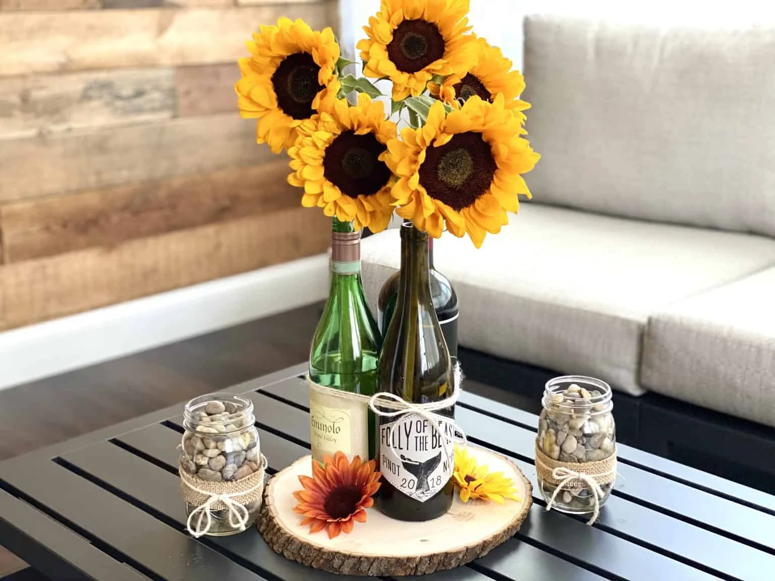 13. Zentrale Elemente aus Wein mit Sonnenblumen