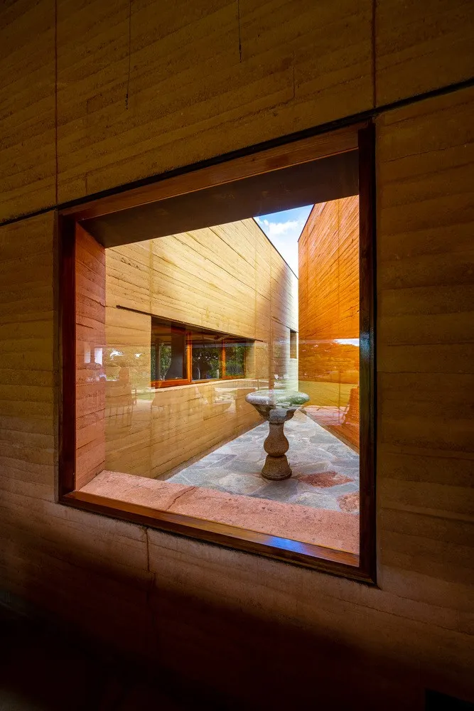 Montemor House by Brasil Arquitetura in Brazil Montemor House by Brasil Arquitetura in Brazil