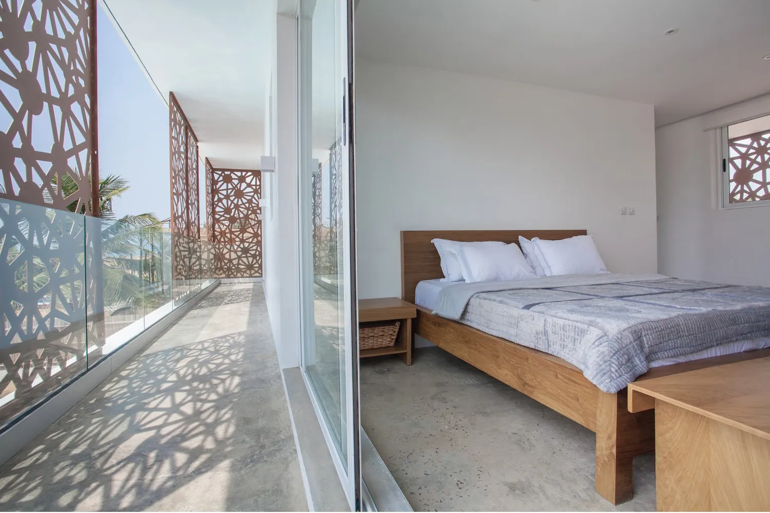 Просторий пляжний будинок Sencillo від cmDesign Atelier у Лагосі, Нігерія Просторий пляжний будинок Sencillo від cmDesign Atelier у Лагосі, Нігерія