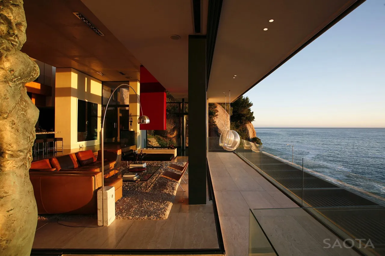 Victoria House 73 by SAOTA: Sculptural Oceanic Housing in Cape Town