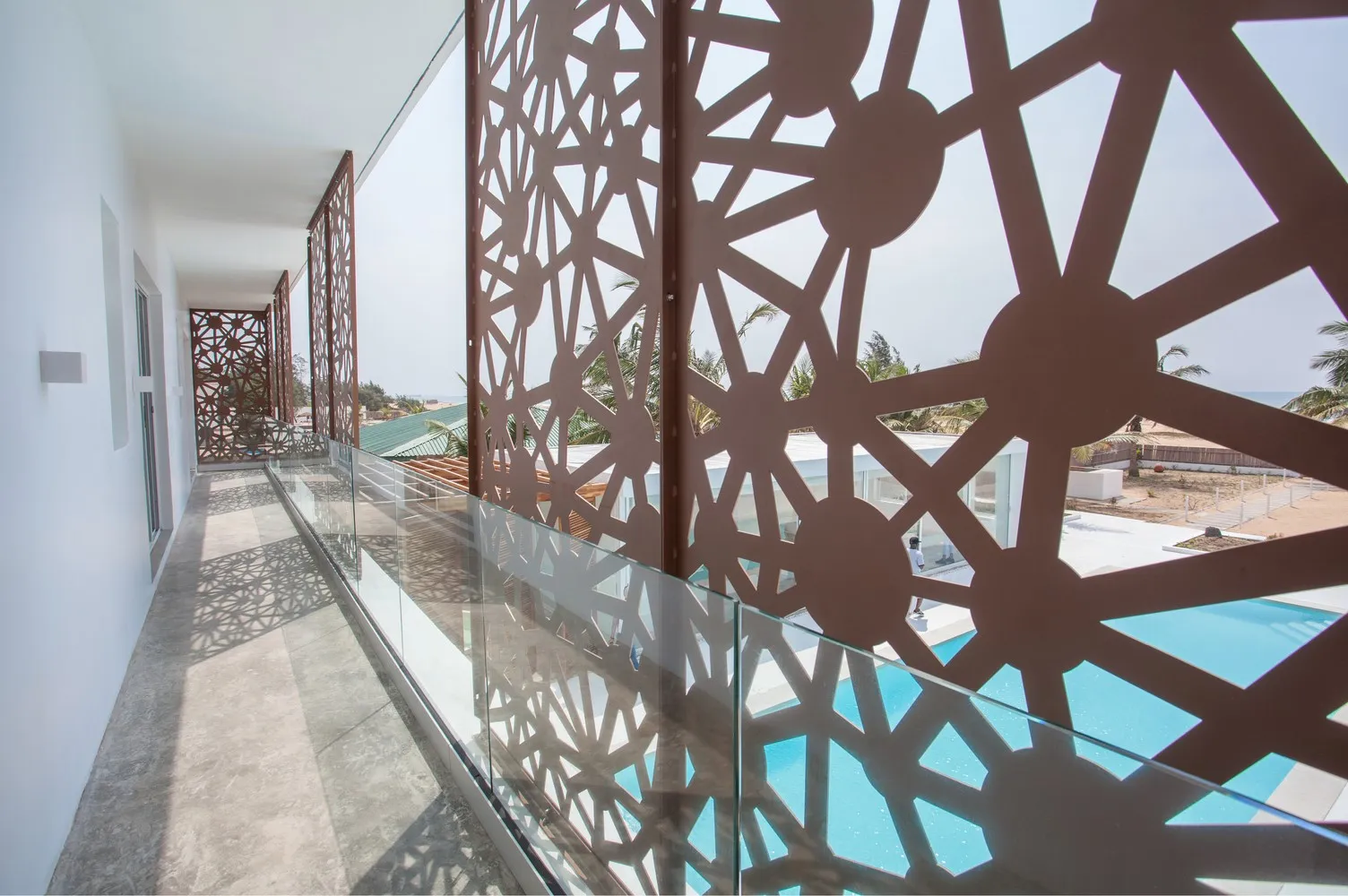 Просторий пляжний будинок Sencillo від cmDesign Atelier у Лагосі, Нігерія Просторий пляжний будинок Sencillo від cmDesign Atelier у Лагосі, Нігерія