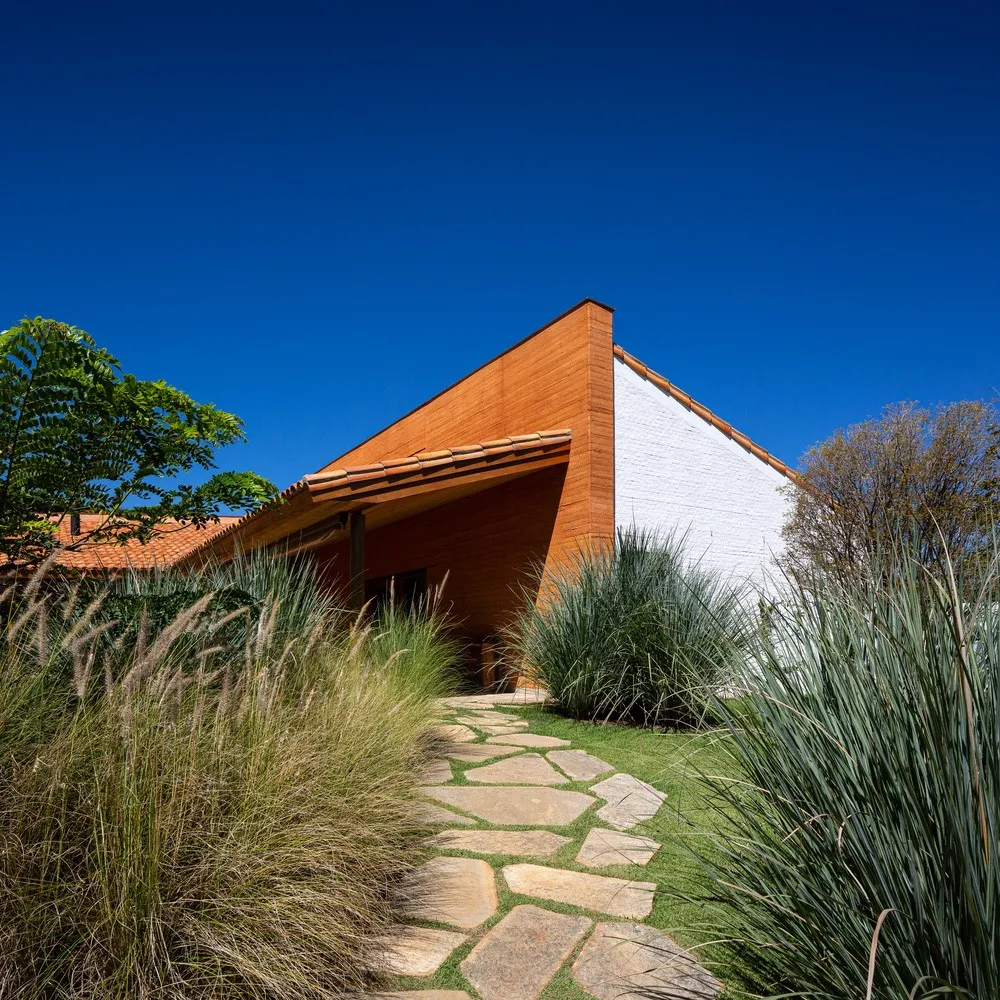 Montemor House by Brasil Arquitetura in Brazil Montemor House by Brasil Arquitetura in Brazil