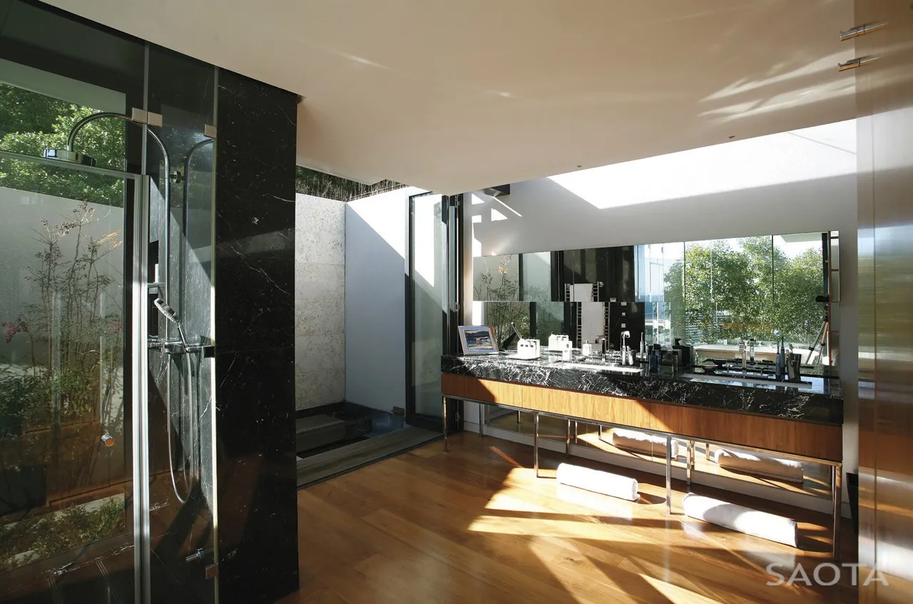 Victoria House 73 by SAOTA: Sculptural Oceanic Housing in Cape Town