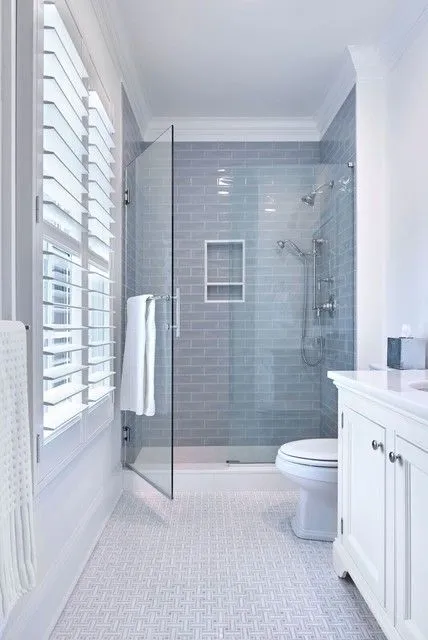 如何在浴室中使用蓝色？