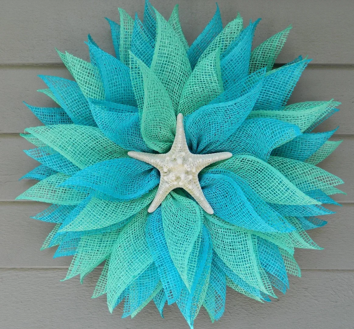 16. Beach House Wreath