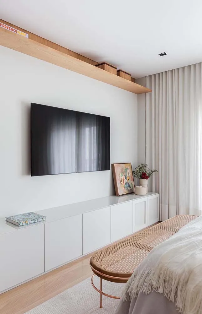 卧室电视的美丽视角