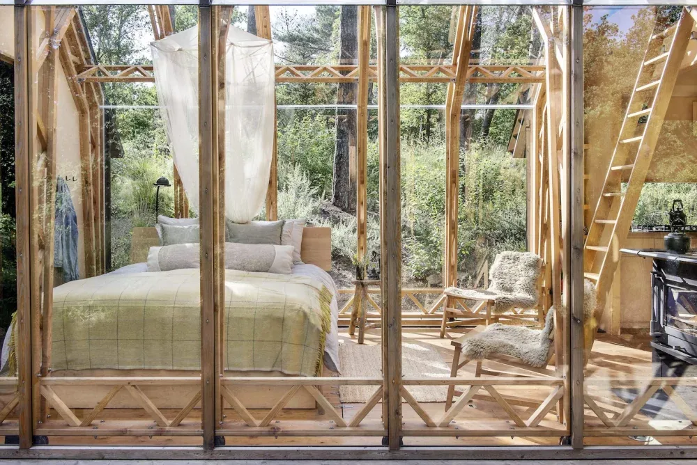 梦幻木质玻璃开放式观景小屋