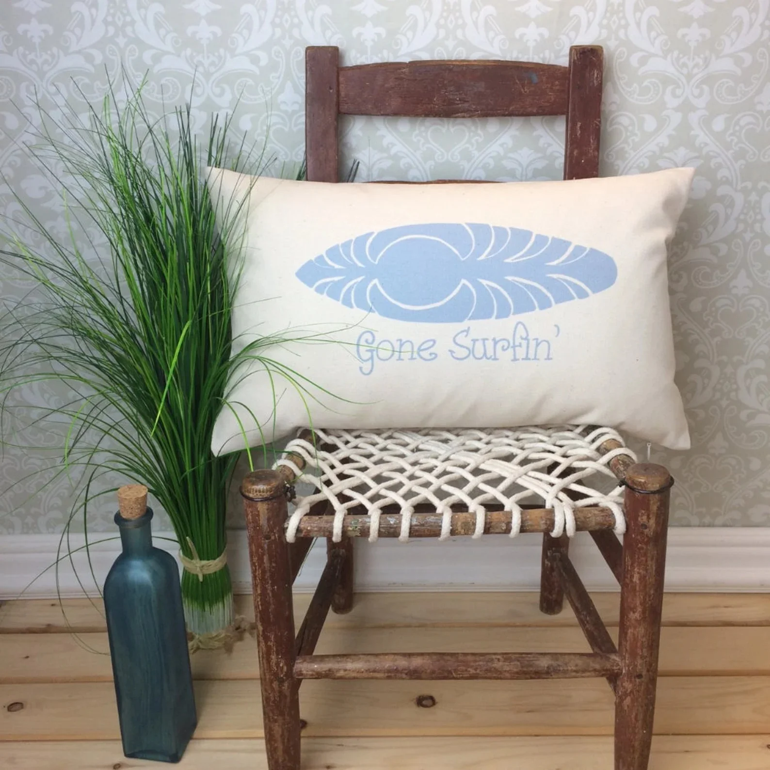 14. Gone Surfin 抱枕
