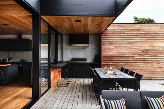 美丽的户外夏季厨房激发灵感