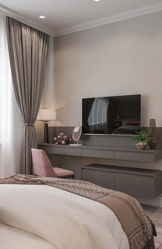 卧室电视的美丽视角