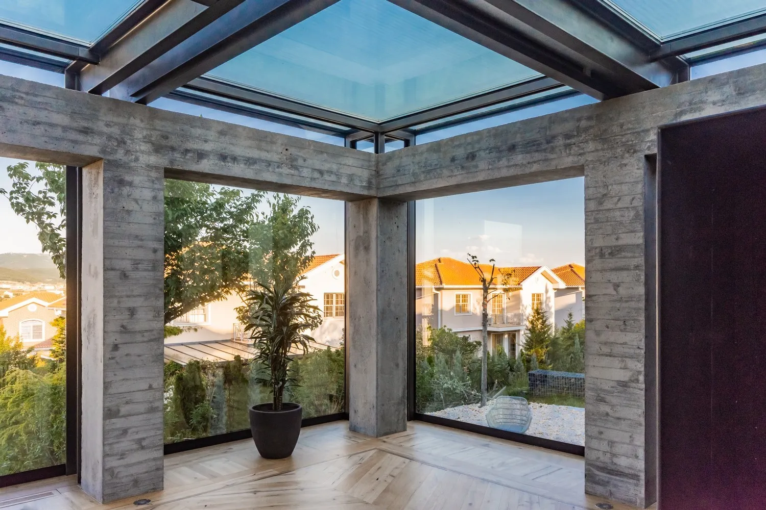 4M Group设计的波黑山小屋BM位于科索沃普里什蒂纳