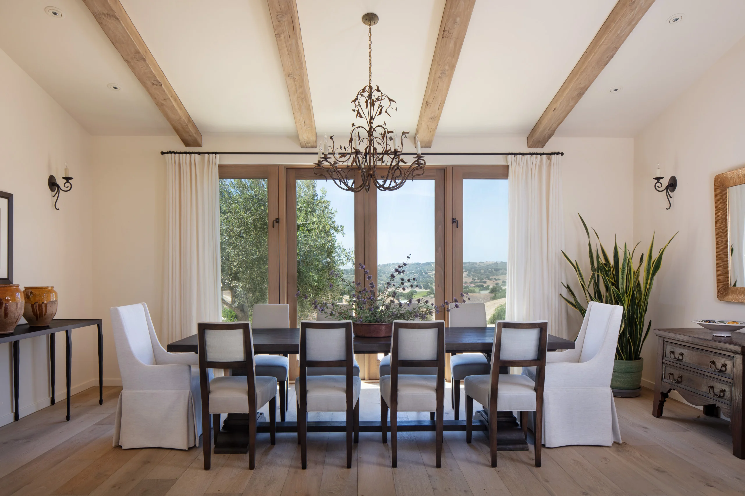 7. 圣塔巴巴拉莫雷戴安餐厅翻新