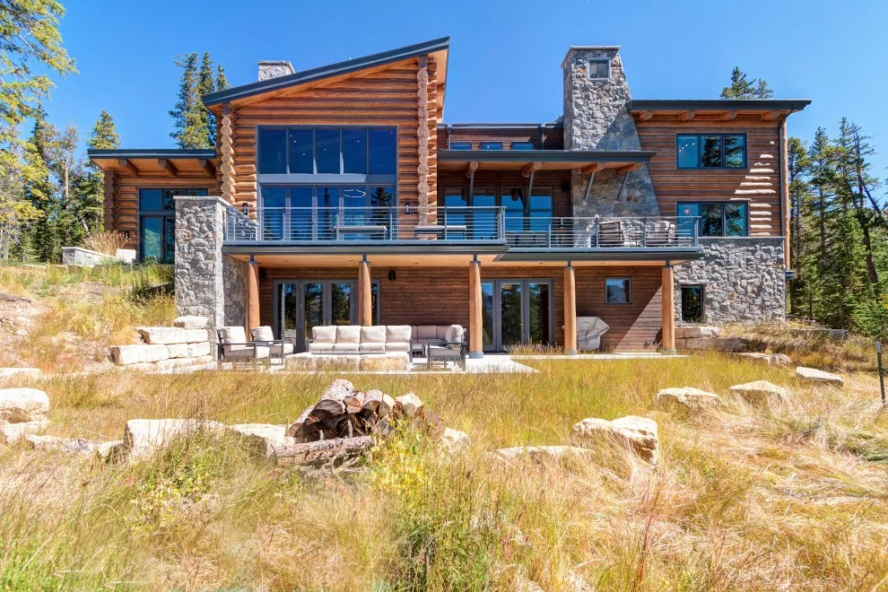 15 Phenomenal Rustic Home Exterior Designs You Will Dream About